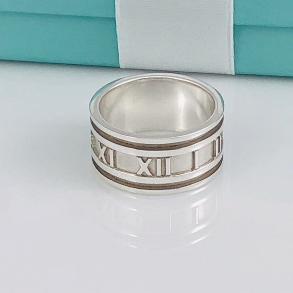 Size 5.5 Tiffany & Co Silver Atlas Ring Unisex Wide Band Roman Numerals - Picture 1 of 7
